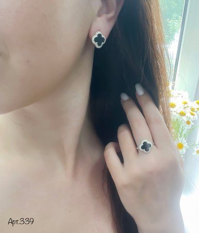 Серебряные серьги клевер (Van Cleef) чёрный оникс с английским замком R339 фото